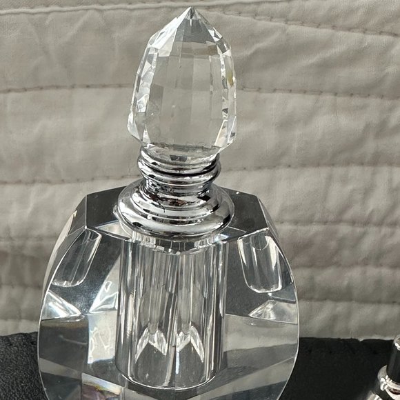 Crystal Perfume Bottle with Funnel - Picture 3 of 5